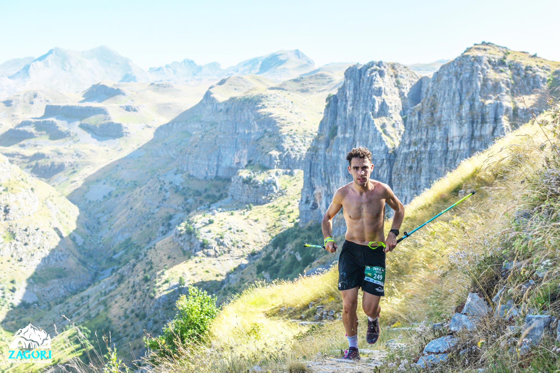 ATHLHTHS ZAGORI MOYNTAIN RUNNING