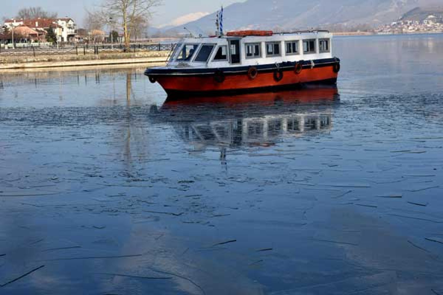 ΚΡΑΤΟΣ…ΑΝΥΠΑΡΚΤΟ ΣΤΑ ΔΥΣΚΟΛΑ!