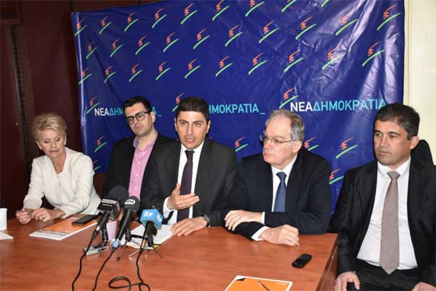 Λ. ΑΥΓΕΝΑΚΗΣ – Κ. ΤΑΣΟΥΛΑΣ: Εκλογές τώρα για να σταματήσει η κατρακύλα!