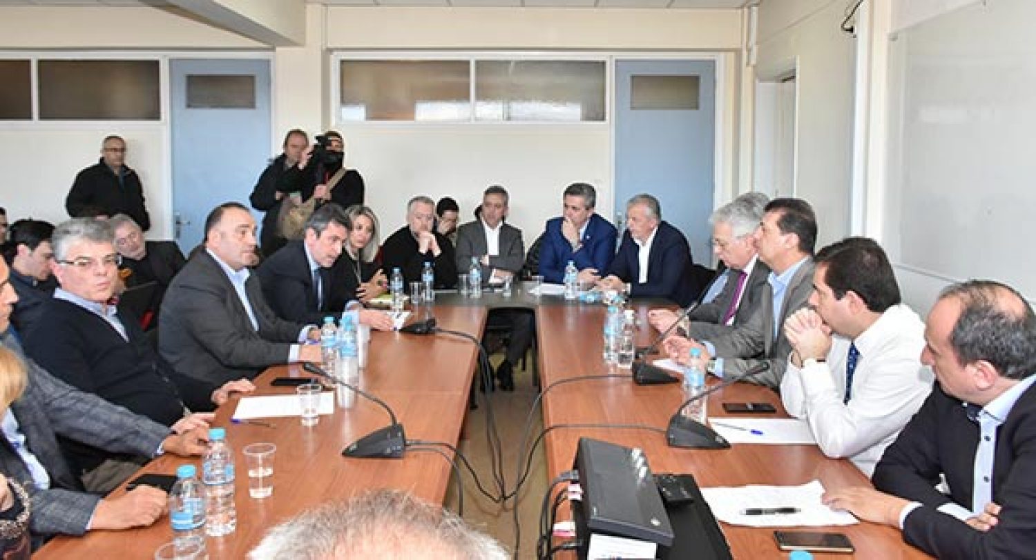 ΑΚΟΥΣΕ ΠΟΛΛΑ… ΕΙΠΕ ΛΙΓΑ Ο ΥΠΟΥΡΓΟΣ!