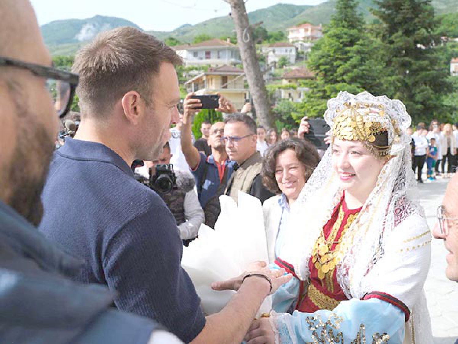 ΟΙ ΥΠΟΨΗΦΙΟΙ ΠΑΝΕ ΚΙ ΕΡΧΟΝΤΑΙ!