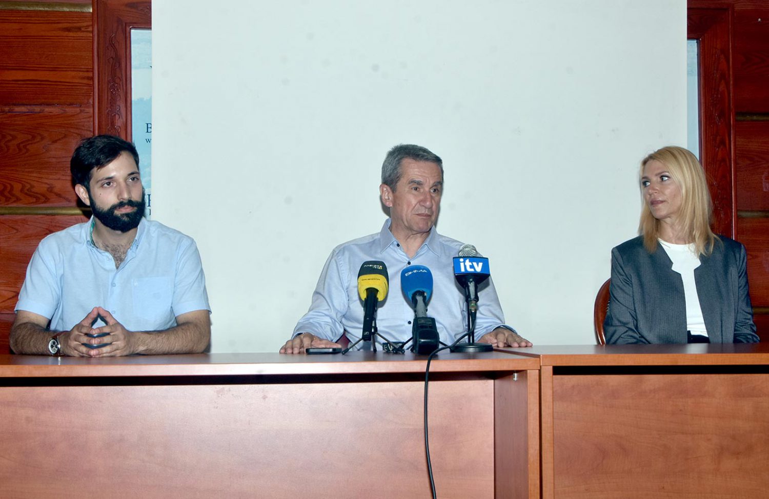 ΤΕΛΕΥΤΑΙΑ… ΣΤΡΟΦΗ ΠΡΙΝ ΤΙΣ ΚΑΛΠΕΣ!