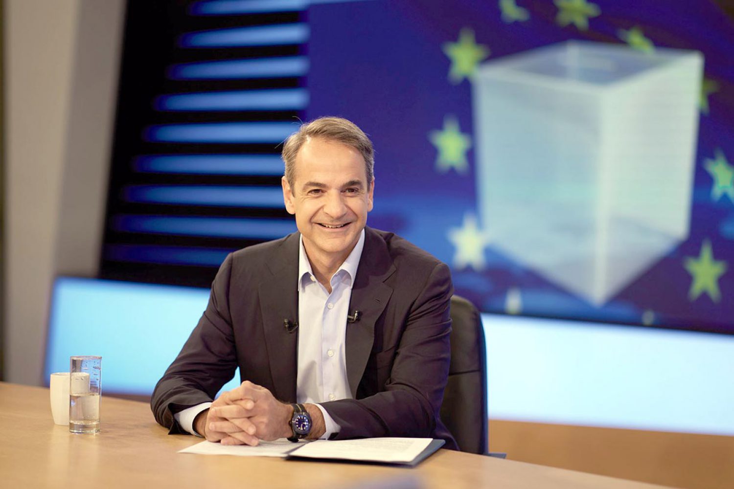 Η ΑΝΤΙΠΟΛΙΤΕΥΣΗ «ΕΚΛΕΓΕΙ» ΜΗΤΣΟΤΑΚΗ!