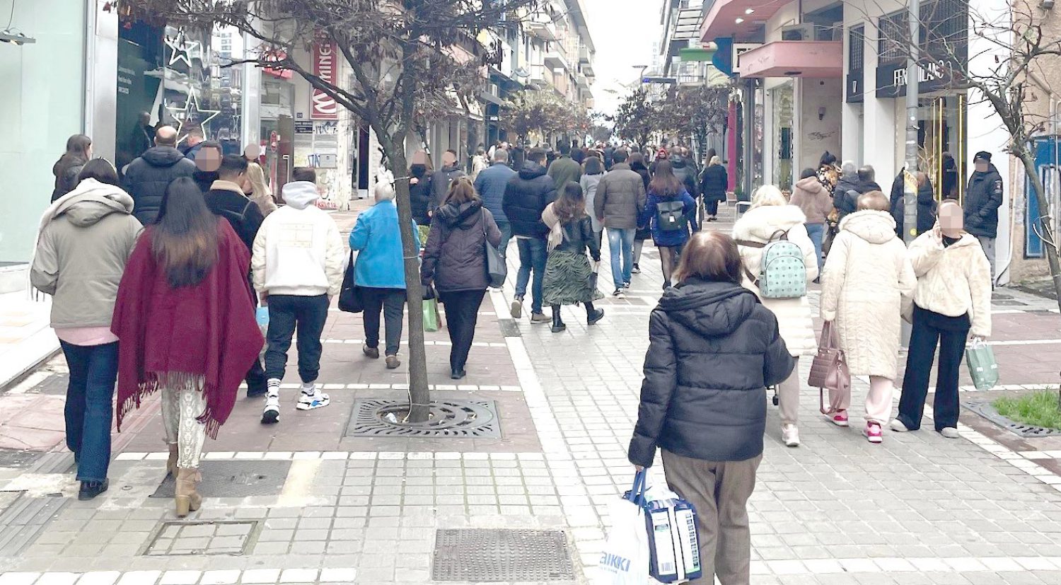 ΣΤΗΝ ΑΓΟΡΑ ΜΟΝΟ ΓΙΑ ΤΑ ΑΠΑΡΑΙΤΗΤΑ!