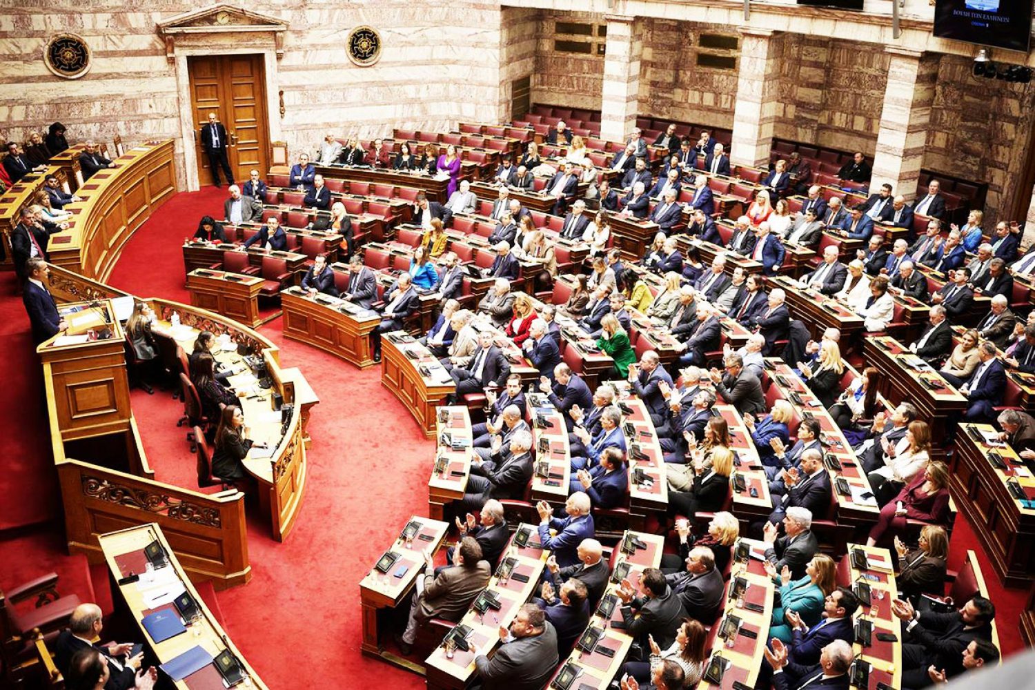 ΩΡΑ ΓΙΑ ΣΥΝΤΑΓΜΑΤΙΚΗ ΑΝΑΘΕΩΡΗΣΗ!