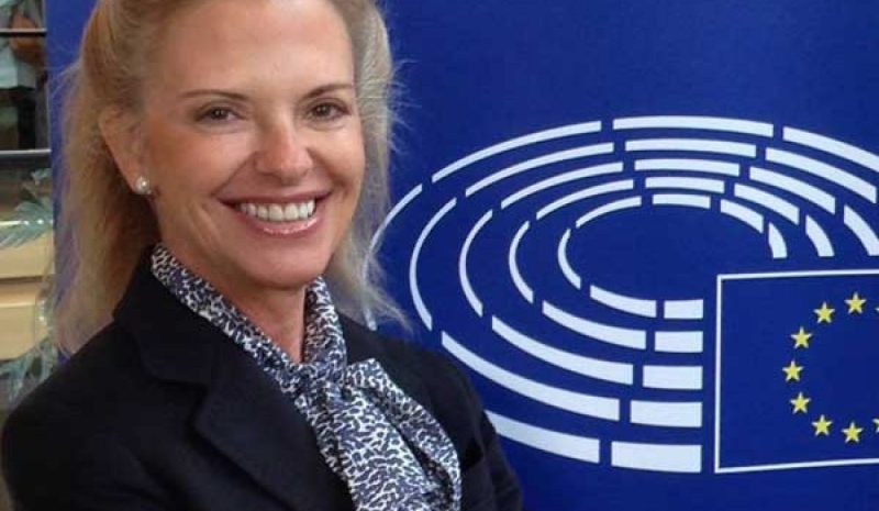 Άλλη μια αριστερή… αυταπάτη η «καθαρή έξοδος» απ’ τα μνημόνια!