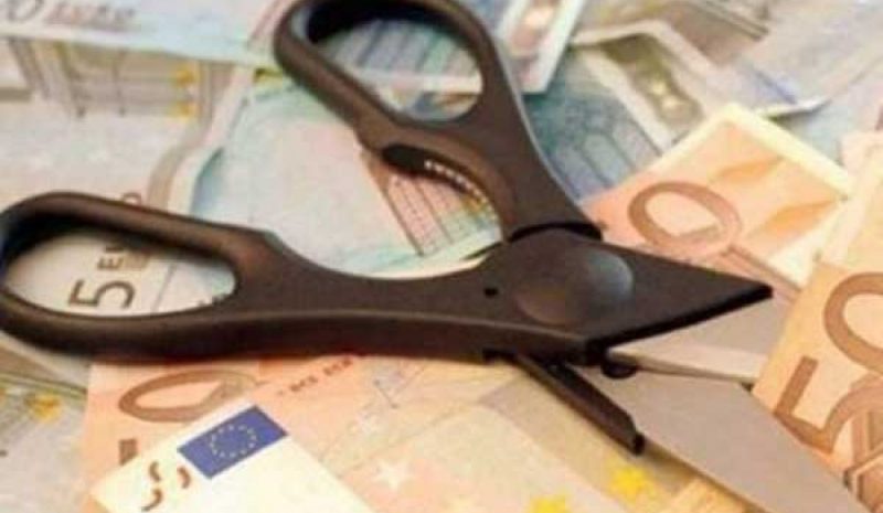 ΚΥΒΕΡΝΗΤΙΚΟ «ΝΑΙ ΣΕ ΟΛΑ» ΠΡΟΣ ΘΕΣΜΟΥΣ!