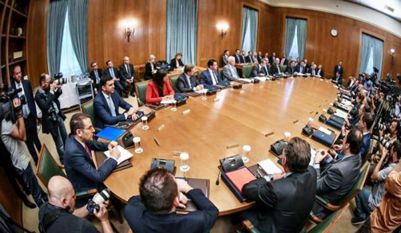 ΣΕ...ΣΤΑΘΕΡΗ ΡΟΤΑ Η ΚΥΒΕΡΝΗΣΗ