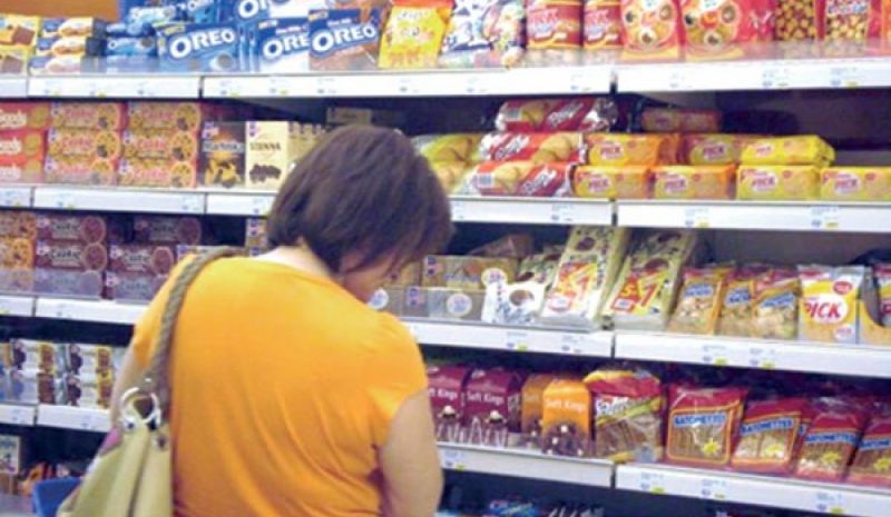 Στο «κόκκινο» τα νοικοκυριά από το νέο κύμα ανατιμήσεων!