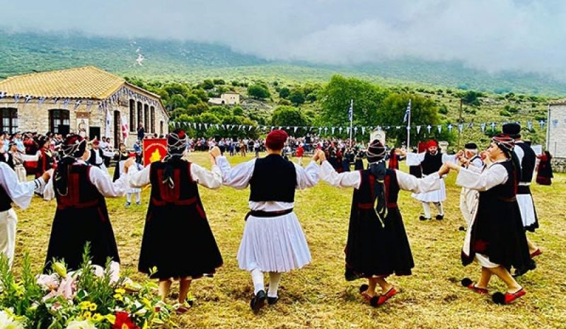 Μήνυμα ελευθερίας και ειρήνης από τα ιερά βουνά του Σουλίου!