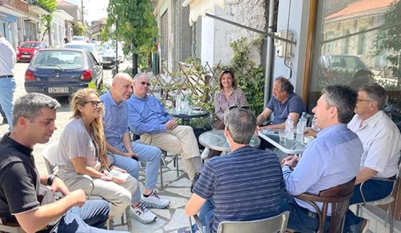 ΣΤΗ ΣΚΙΑ ΤΟΥ ΝΑΥΑΓΙΟΥ Η ΕΚΛΟΓΙΚΗ ΜΑΧΗ!