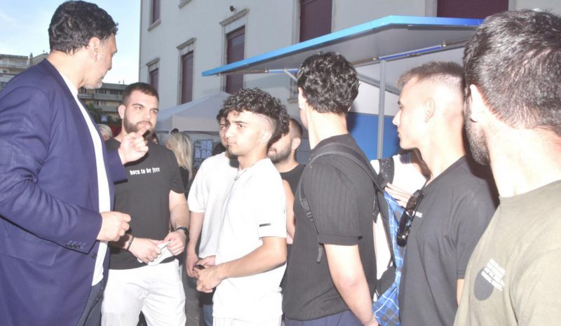 ΣΤΑ ΥΨΗ ΤΟ ΠΟΛΙΤΙΚΟ ΘΕΡΜΟΜΕΤΡΟ!