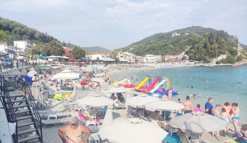 Και στις παραλίες της Ηπείρου το αδιαχώρητο λόγω καύσωνα!