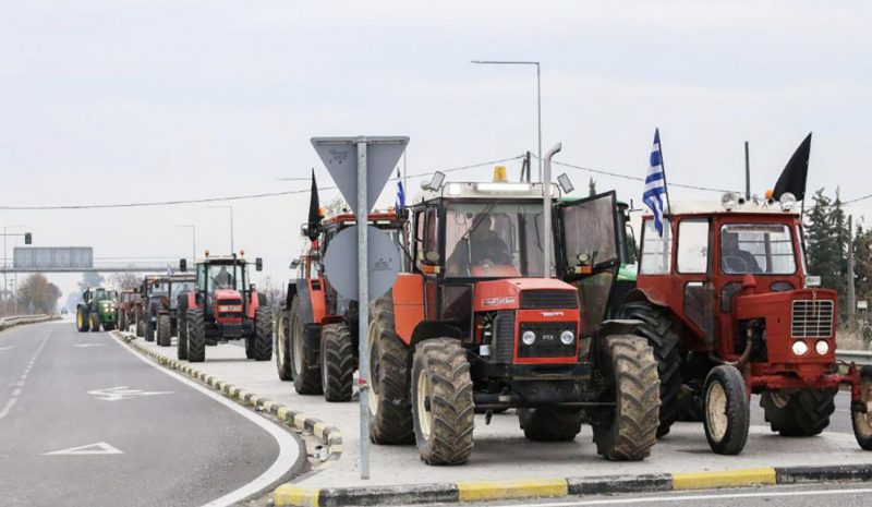 Επιτέλους, χαλαρώνει η… θηλιά των «κόκκινων» αγροτικών δανείων!