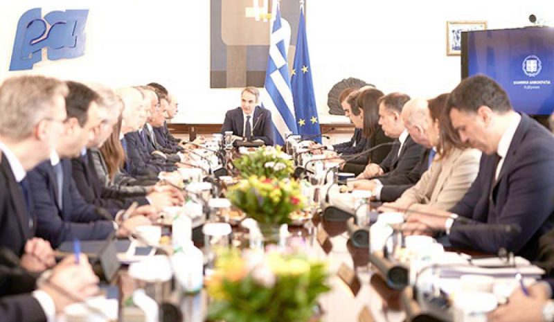 Μετά την ορκωμοσία Κων. Τασούλα έρχεται σαρωτικός ανασχηματισμός