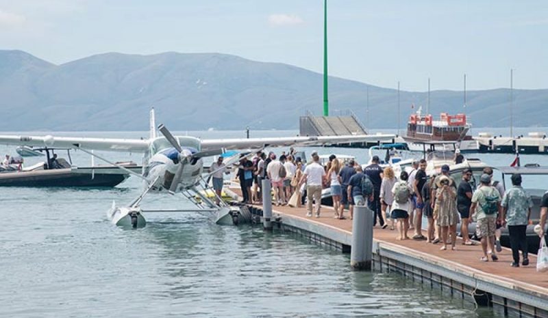 Tα Γιάννενα ακόμη περιμένουν τις τακτικές πτήσεις υδροπλάνων