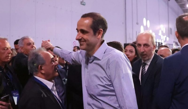 Ευχαριστίες Λ. Κουρσούμη στον Γρ. Δημητριάδη για τη στήριξη στο Παλαιοβιβλιοπωλείο των Αστέγων